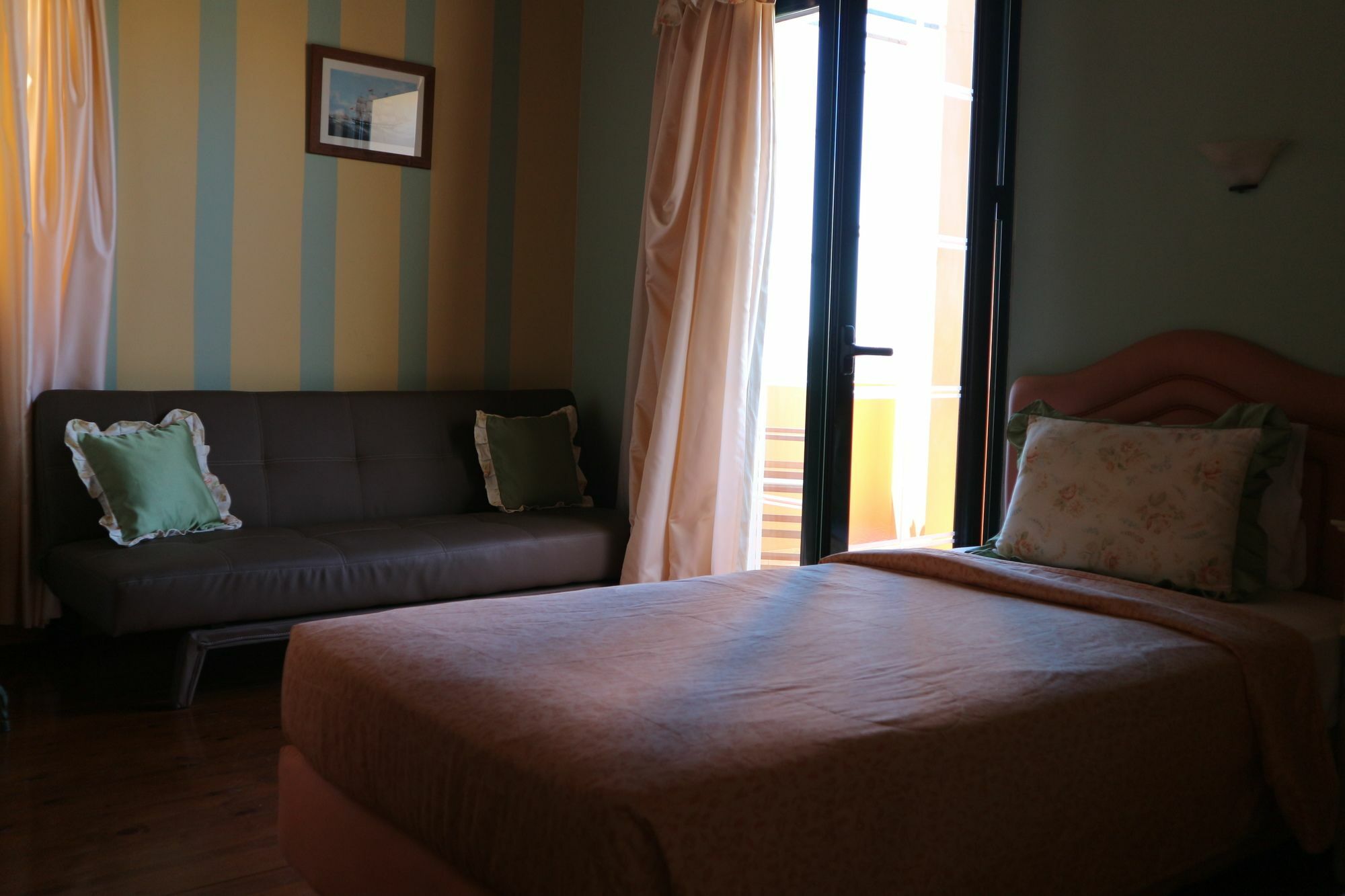 Orsalia Luxury Suites Platanias  Exterior photo