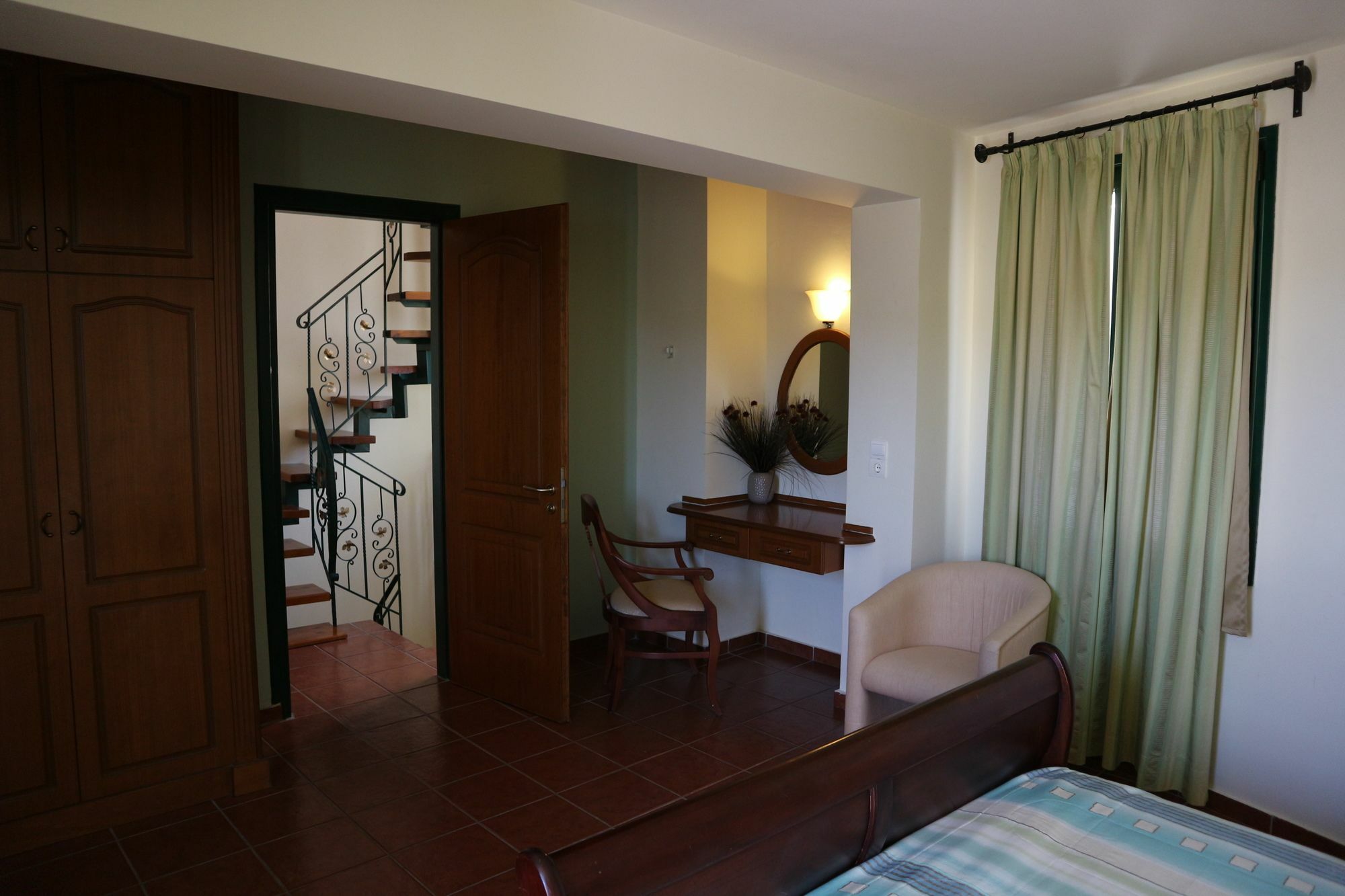 Orsalia Luxury Suites Platanias  Exterior photo